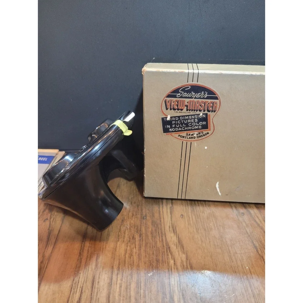 Vintage RARE Sawyer's Black View-Master w/ Box w/4 disk, Instructions